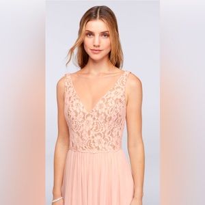 David’s bridal blush Vneck illusion v-neck lace, mesh dress
STYLE#W11104 Size 16